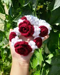 Rose gajra